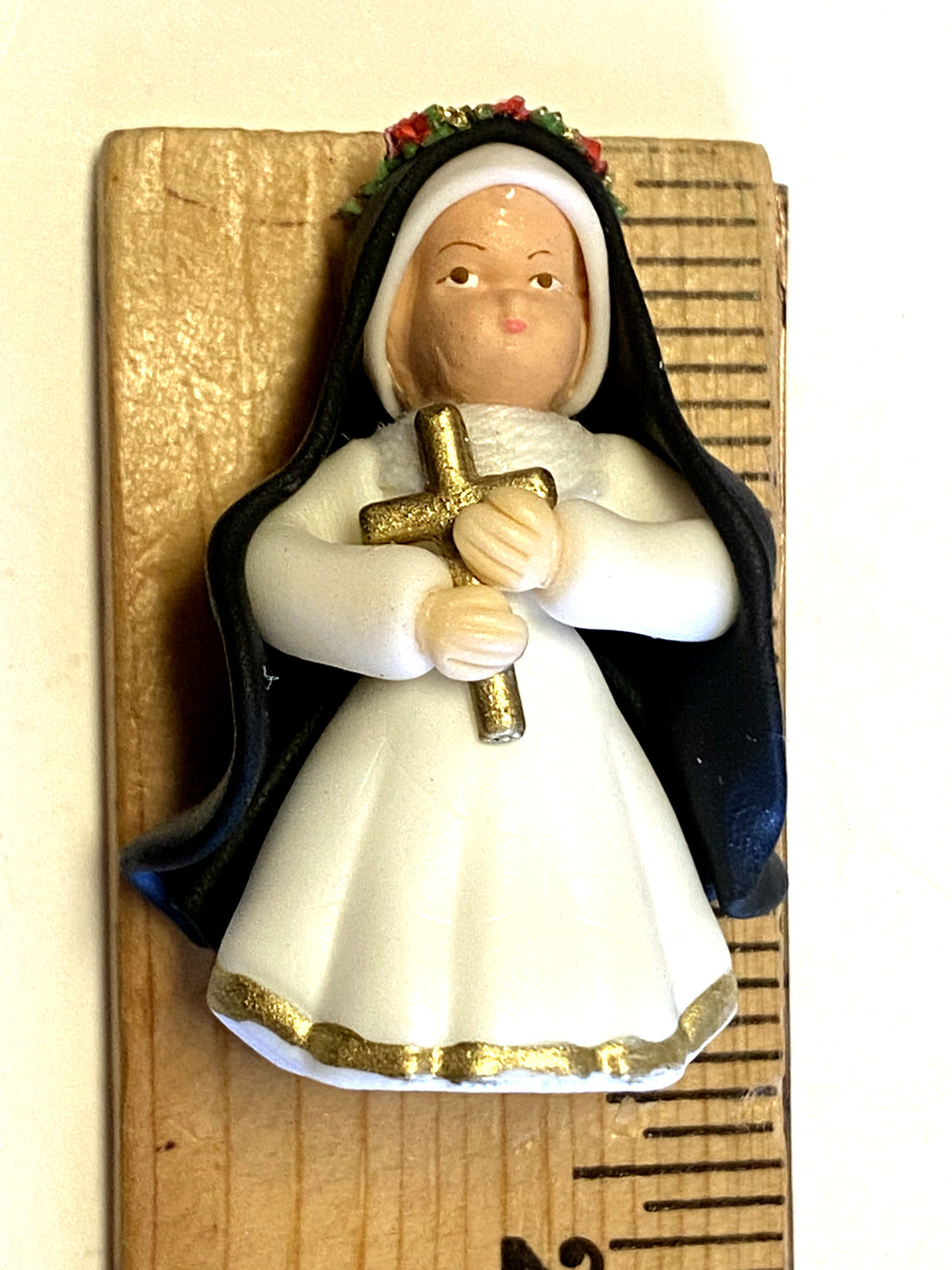 Saint Rose of Lima Miniature 1.75"  Statue, New from Colombia #054 Free Shipping