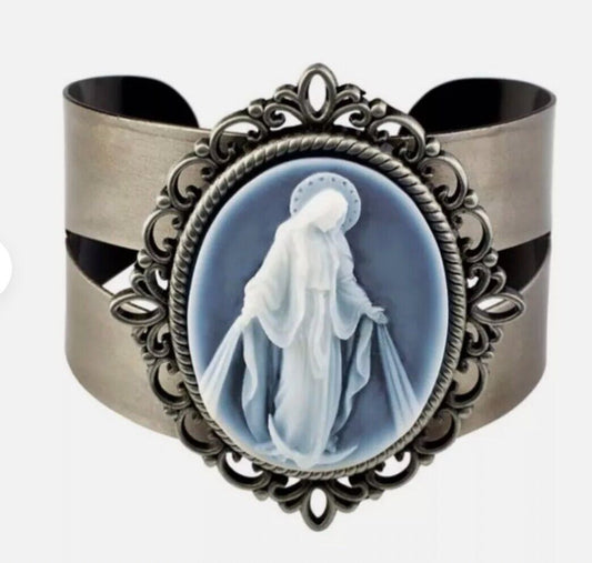 Our Lady of Grace Cameo Bangle Bracelet, New #AB-256-R2