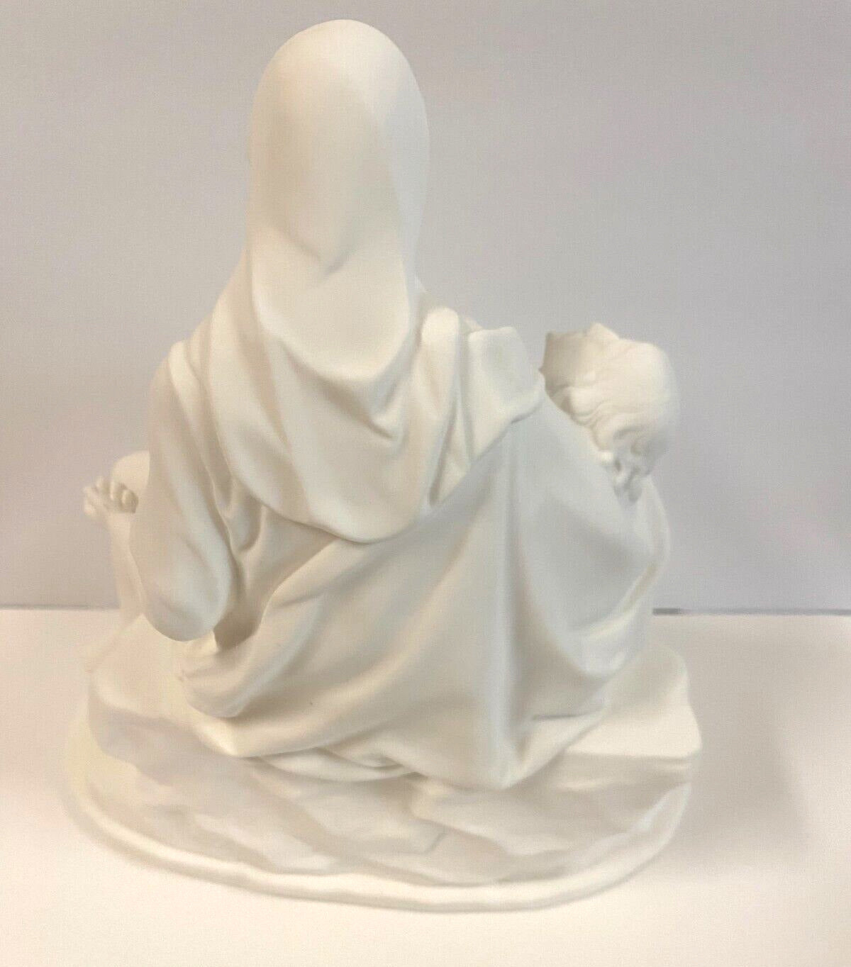 White Pieta Statue, 8" New #RM-033